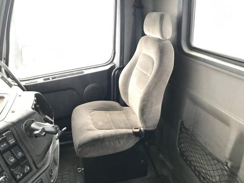 2002 Volvo VNL Right Seat, Non-Suspension