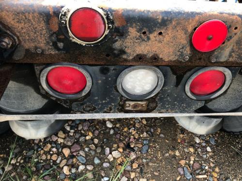 2003 Freightliner COLUMBIA 120 Tail Panel: 2 Red Lights, 1 White Light