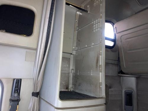 2005 Freightliner COLUMBIA 120 Right Cabinets