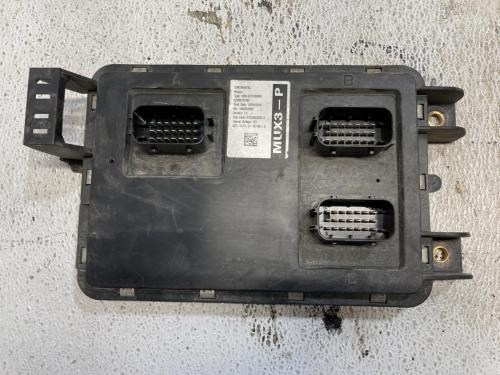 2015 Peterbilt 579 Electronic Chassis Control Modules | P/N Q21-1077-3-103 | Mounts On 1 Side Are Broken