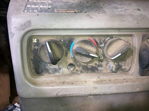 2002 Mack CH Heater & AC Temp Control: 3 Knobs, 1 Slide, 1 Button