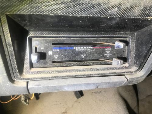 1984 Ford F8000 Heater & AC Temp Control: 3 Slides