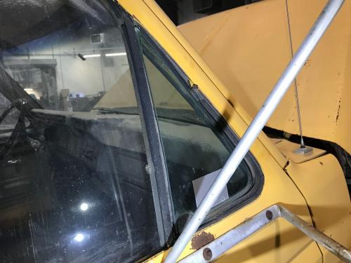 1984 Ford F8000 Right Door Vent Glass
