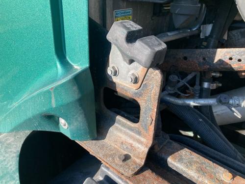 2012 Freightliner COLUMBIA 120 Right Hood Rest
