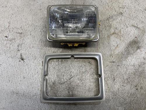 1991 Ford F900 Right Headlamp