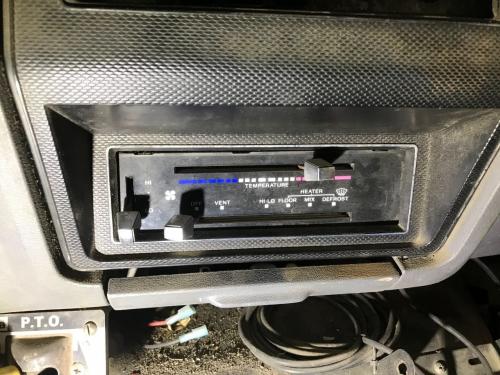 1990 Ford F800 Heater & AC Temp Control: 3 Slides