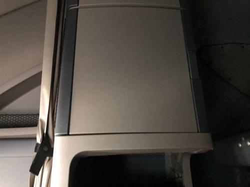 2012 Freightliner CASCADIA Right Cabinets