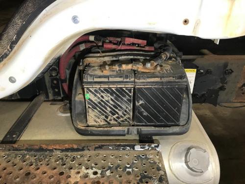 2007 Freightliner M2 106 Poly Battery Box | Length: 17.50 | Width: 15.5