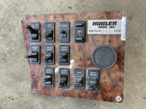 International 5900I Dash Panel: Switch Panel