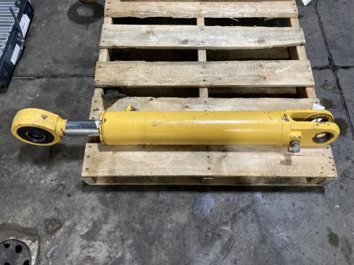 2004 Volvo A40D Left Hydraulic Cylinder: P/N VOE17438834