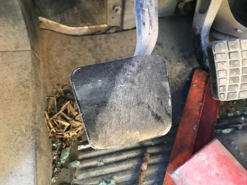 2007 Freightliner COLUMBIA 120 Foot Control Pedals
