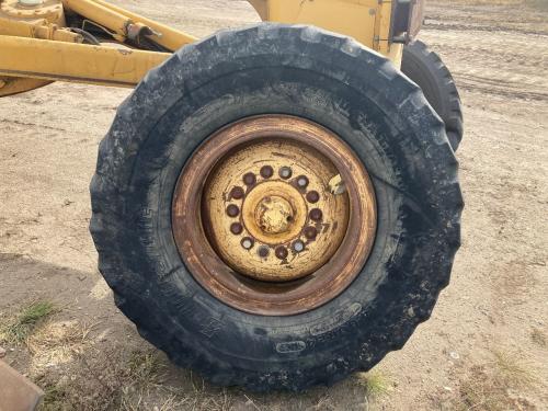 1999 John Deere 770CH Right Tire And Rim