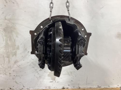 Meritor RR20145 Rear Differential/Carrier | Ratio: 3.90 | Cast# 3200-R-1864