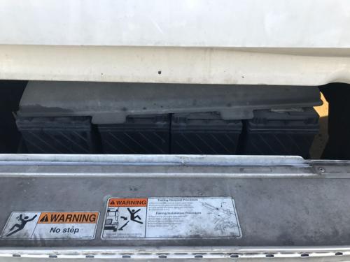 2019 Freightliner CASCADIA Steel/Poly Battery Box | Length: 28.00 | Width: 21.0