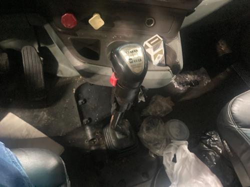 2014 Fuller RTLO16913A Shift Lever