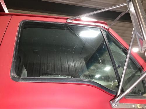 2002 Sterling L9511 Right Door Glass