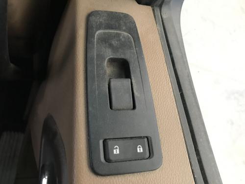 2020 Kenworth T680 Right Door Electrical Switch