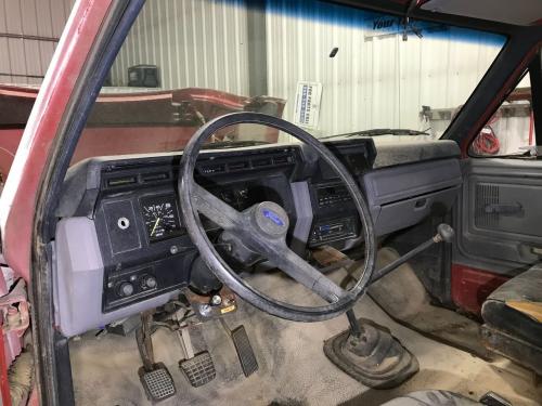 1996 Ford F700 Dash Assembly