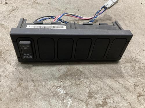 International DURASTAR (4300) Dash Panel: Switch Panel