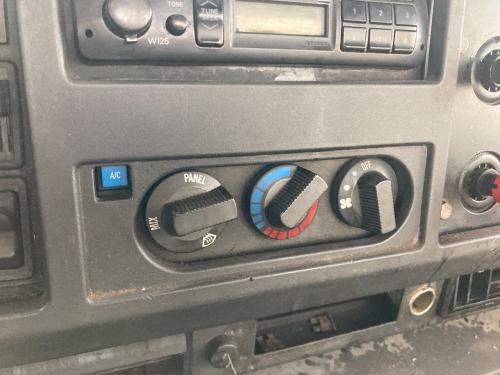 1999 International 8100 Heater & AC Temp Control: 3 Knobs, 1 Button
