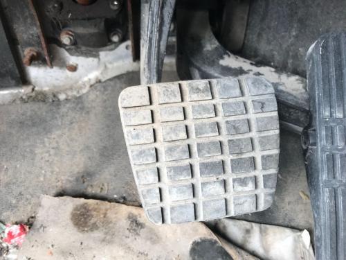 2013 Freightliner COLUMBIA 120 Foot Control Pedals