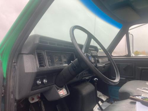 1990 Ford F700 Dash Assembly