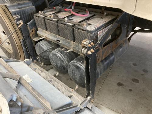 2010 Volvo VNL Steel Battery Box | Length: 32.25 | Width: 14.5