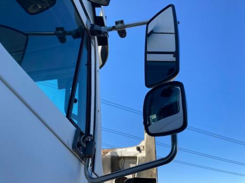 2006 Freightliner COLUMBIA 120 Right Door Mirror | Material: Poly/Chrome