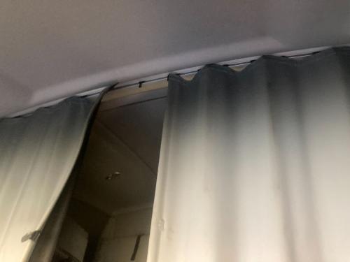 2019 Kenworth T680 Interior, Curtains
