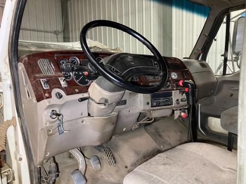 2005 Sterling L9522 Dash Assembly