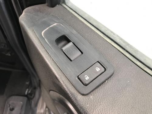2023 Kenworth T680 Right Door Electrical Switch