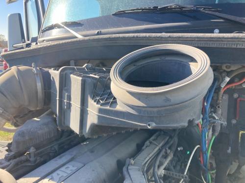 2022 Kenworth T680 --inch Poly Donaldson Air Cleaner