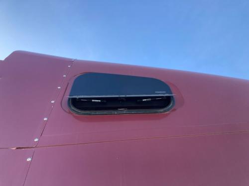 2005 Freightliner COLUMBIA 120 Right Window