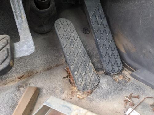 2000 Sterling L9522 Foot Control Pedals