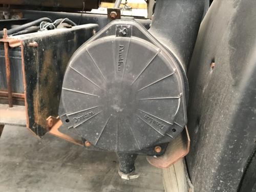 1999 Chevrolet T7500 13-inch Poly Donaldson Air Cleaner