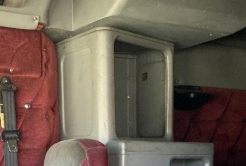 1997 Freightliner CLASSIC XL Right Cabinets