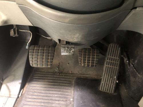 2009 Freightliner COLUMBIA 120 Foot Control Pedals