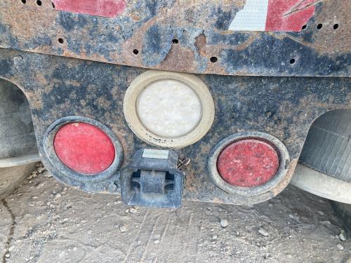 2004 Freightliner COLUMBIA 120 Tail Panel: 2 Red Lights, 1 White Light, Shows Surface Rust