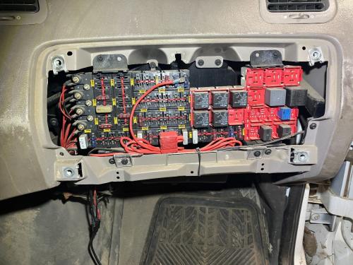 2005 Sterling ACTERRA Fuse Box
