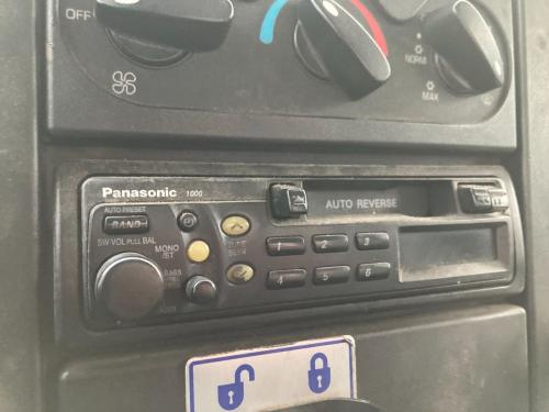 International 4400 A/V (Audio Video): Panasonic Cassette Pllayer
