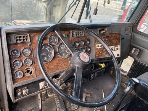1994 Kenworth T800 Dash Assembly