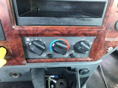 2016 Mack CXU Heater & AC Temp Control: 3 Knobs, 2 Buttons

