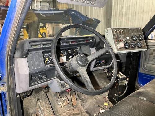 1998 Ford F700 Dash Assembly