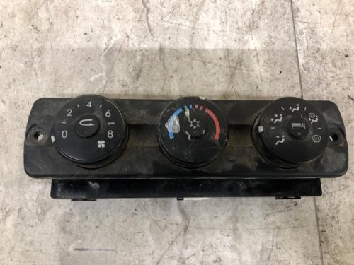 2017 Freightliner CASCADIA Heater & AC Temp Control: 3 Knobs, 3 Buttons, W/Bunk Heat