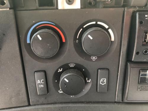 2022 Volvo VNL Heater & AC Temp Control: 3 Knobs 2 Buttons