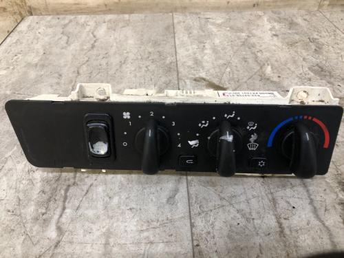 2007 Freightliner COLUMBIA 120 Heater & AC Temp Control: 3 Knobs, 2 Buttons, 1 Switch