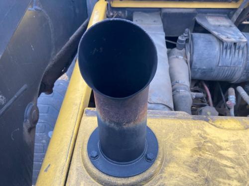 2008 New Holland L185 Exhaust: P/N 87725355