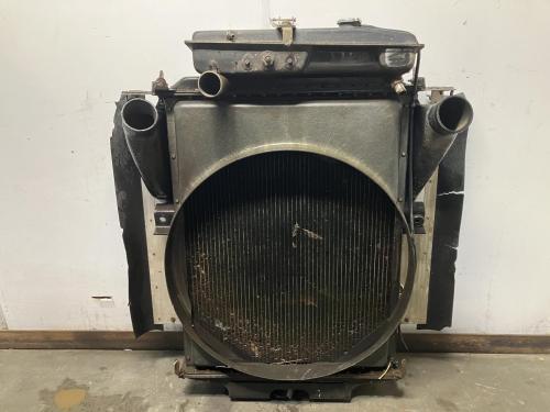 2000 Kenworth W900B Cooling Assembly. (Rad., Cond., Ataac)
