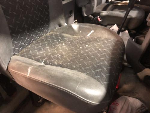 2013 Mack CXU Seat, Non-Suspension