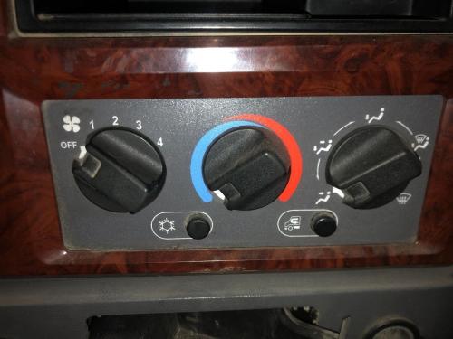 2013 Mack CXU Heater & AC Temp Control: 3 Knobs 2 Buttons